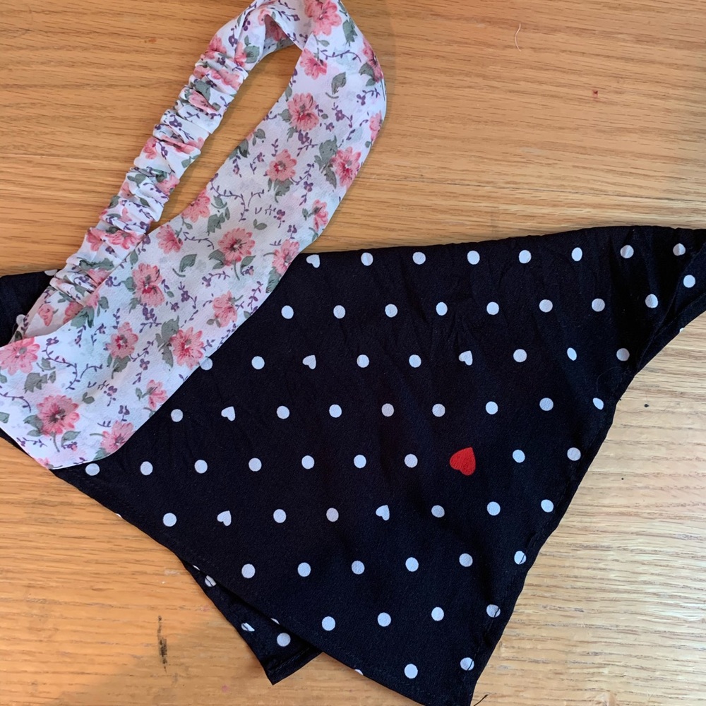 2 hair accessories!